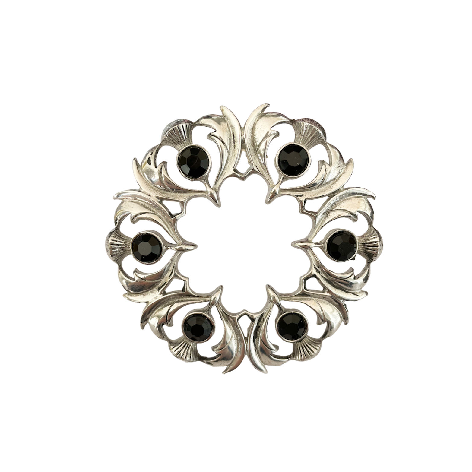 Thistle Wreath Plaid Brooch - Black